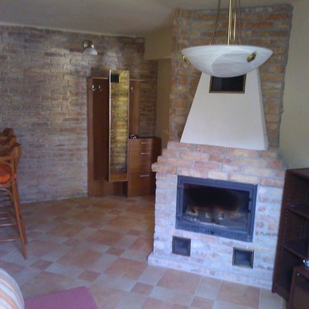 Mediterran Apartmanhaz Szántód Zimmer foto
