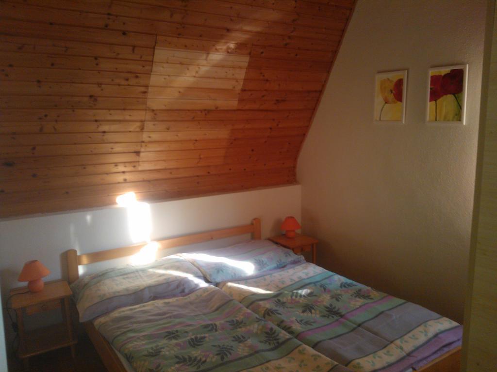 Mediterran Apartmanhaz Szántód Exterior foto