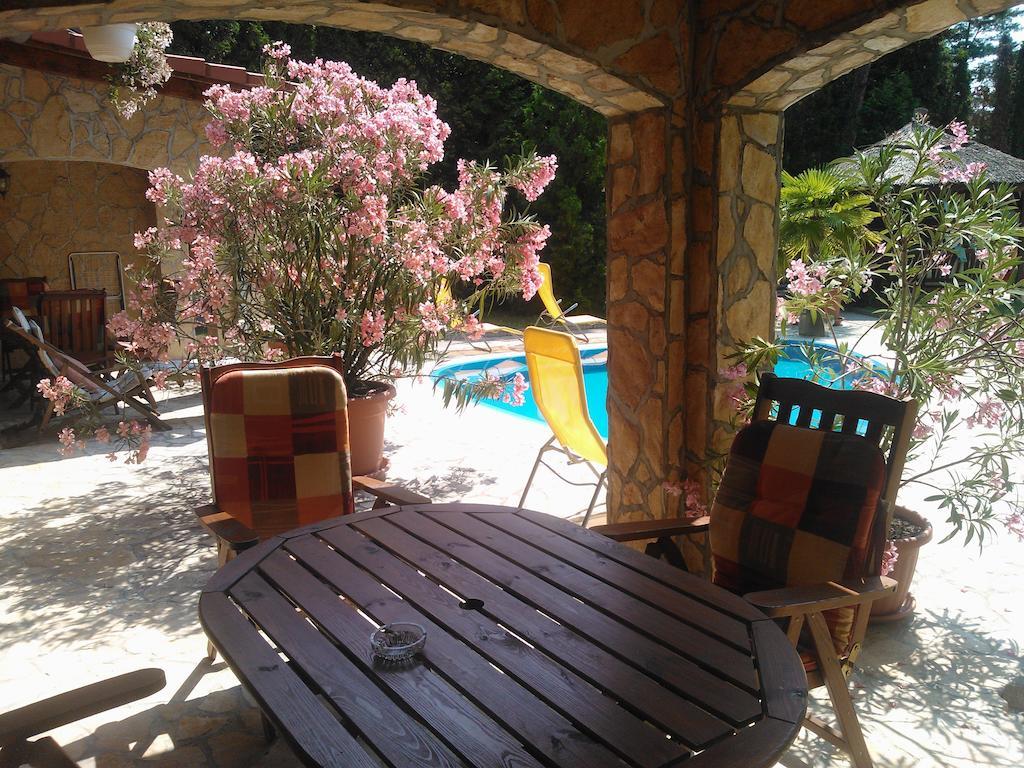Mediterran Apartmanhaz Szántód Exterior foto