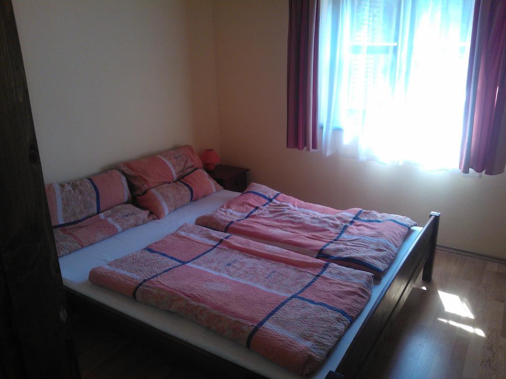 Mediterran Apartmanhaz Szántód Exterior foto
