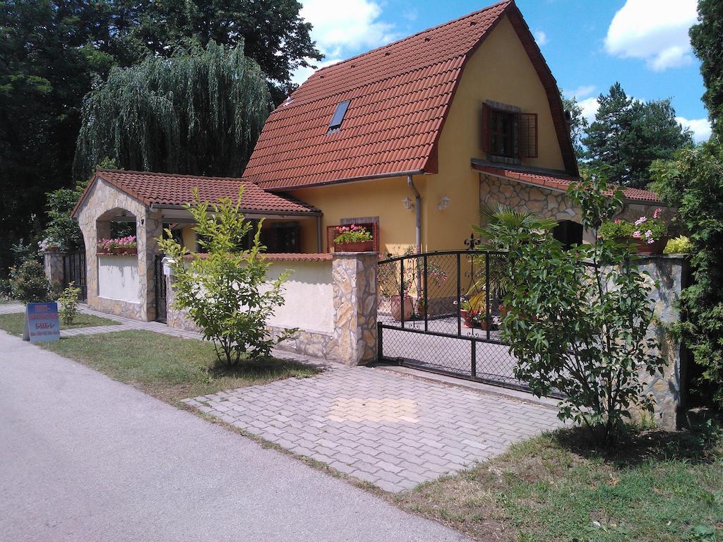 Mediterran Apartmanhaz Szántód Exterior foto
