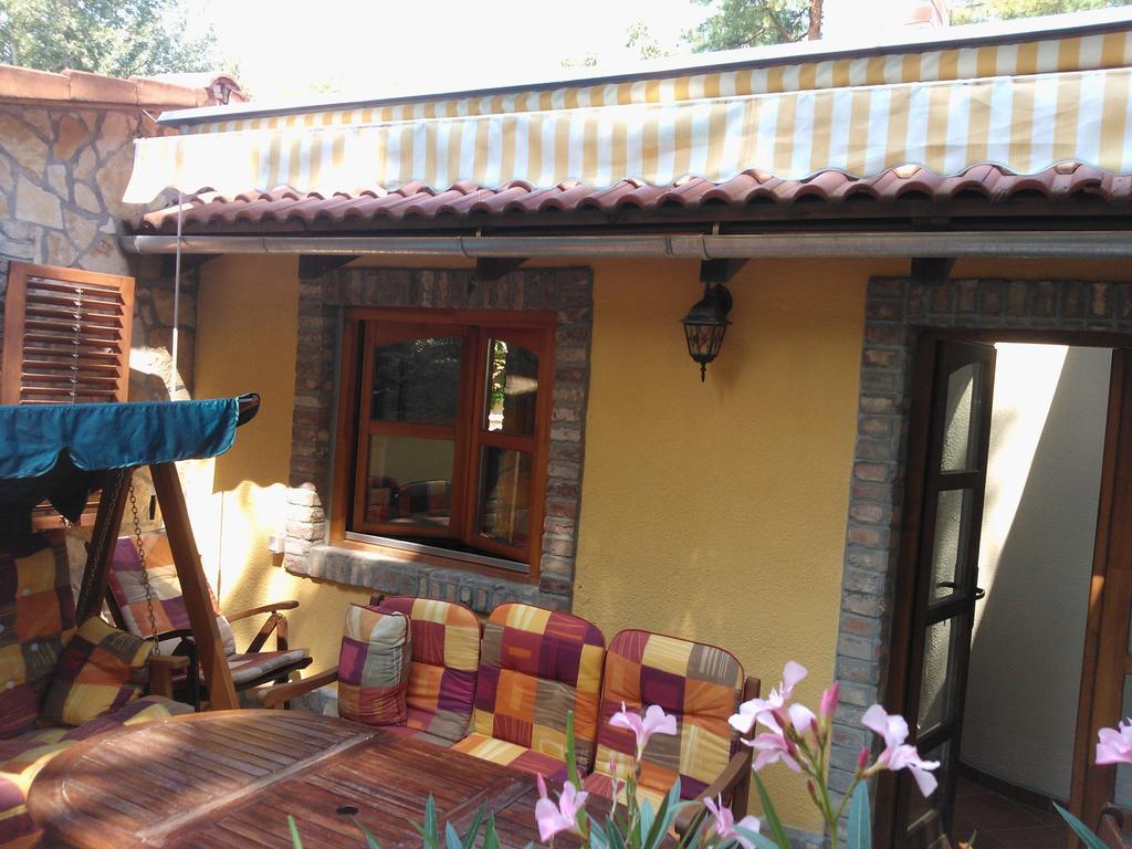Mediterran Apartmanhaz Szántód Exterior foto
