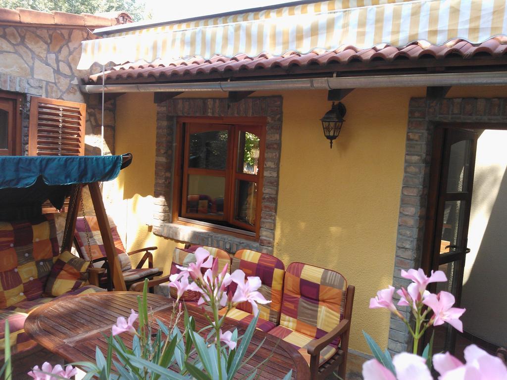 Mediterran Apartmanhaz Szántód Exterior foto
